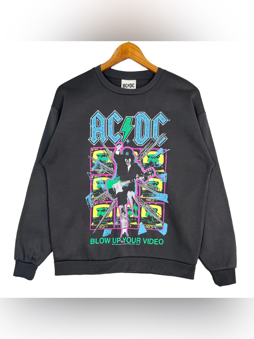 AC/DC Women’s Blow Up Your Video Graphic Sweatshirt Black Small